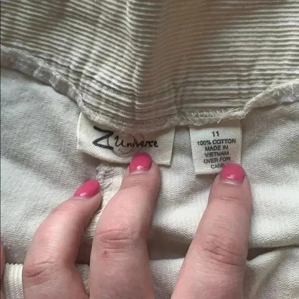 Z universe corduroy cream capris - Picture 3 of 3